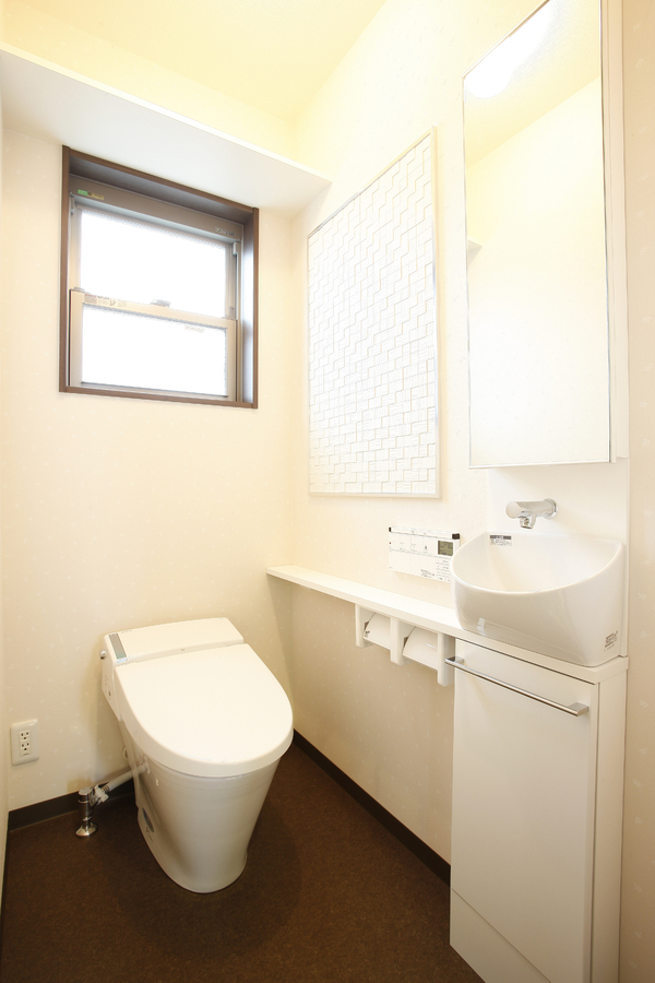 9.Toilet