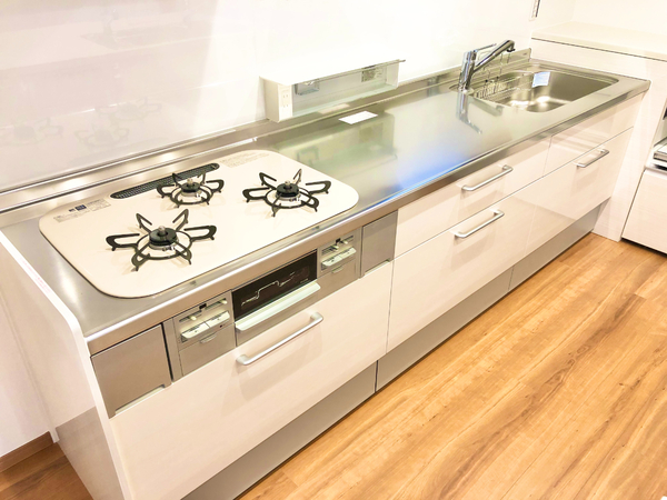 8.Family kitchen