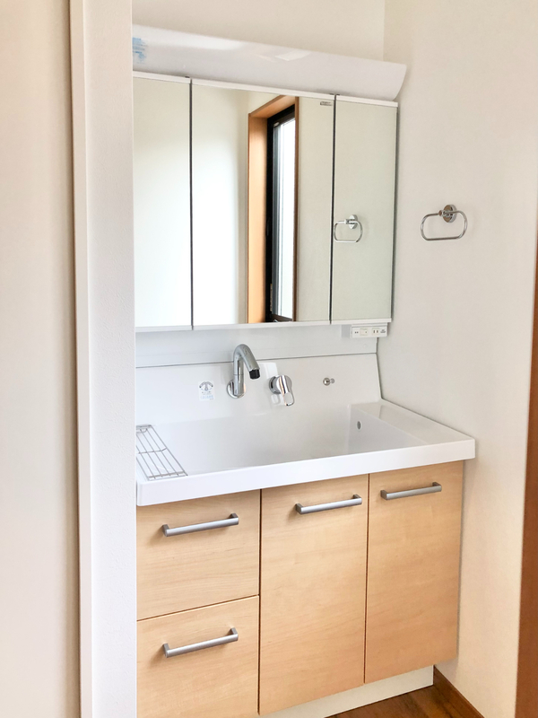 12.Wash basin