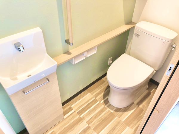 13.Toilet