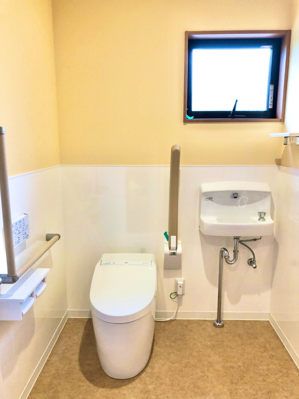 16.Toilet